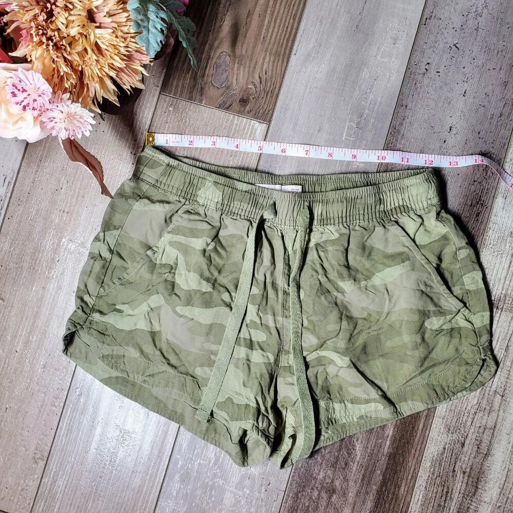 SO Camouflage 100% Rayon Elastic Waist Drawstring Shorts with Pockets XS NWOT - Picture 10 of 12